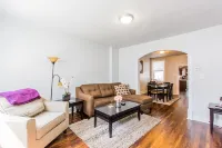 Lovely Downtown Townhome
