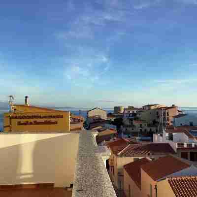 Seaview cozy penthouse 300m walk to the beach, large terrace. Center Village. Others