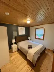 Falls Lake Burrow - Private Cottage with Screened-in Hot Tub