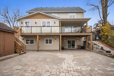 Modern, Self Contained Suite with Private Entrance, free parking and WIFI Hotels near Toronto Premium Outlets