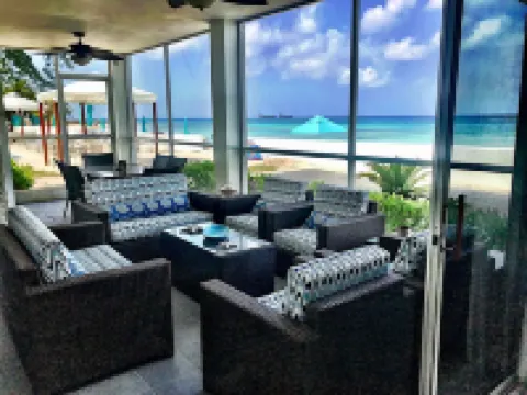 Spectacular Beachfront Condo, Seven Mile Beach - Ground Floor!