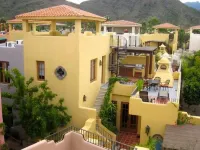 Cozy Villa near beach & pools Mision Gallery附近的飯店