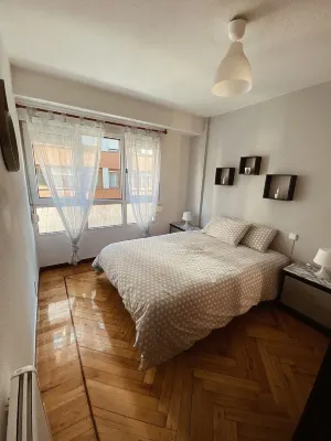 Cozy apartment in the heart of Santander Hôtels à : 