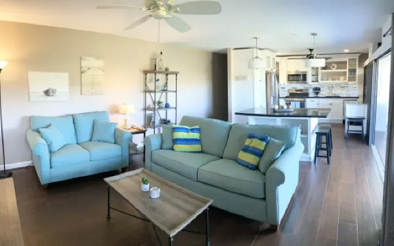 Updated 1BR/1BA - "Island Sol" with fantastic views