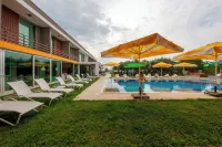 Zeytin Bahcesi Hotel - Kolam Renang