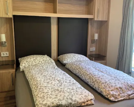 Beautiful and luxurious chalet for 4 persons 500 m from the sea. Hotéis em Petten