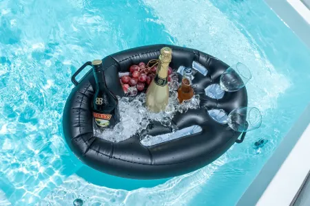 Luxury Punta Cana Getaway Close to Beaches, Clubs, Shopping & Nonstop Fun! Отели рядом с достопримечательностью «Экологический парк Indigenous Eyes»