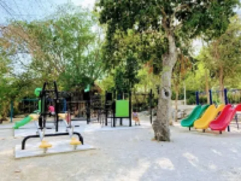 Spacious Private Villa with Pool Backing to Golf Course Beach Only Minutes Away Hotels in Puerto Aventuras