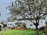 Cottage situated on Airds Farm close to Castle Douglas Hotels in 