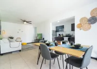 Family-friendly apartment within 20 minutes from Juan Santamaría Airport.
