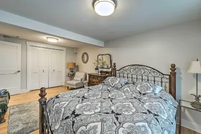 Downtown Grand Haven Apt < 1 Mi to Lake Michigan Hôtels à : 