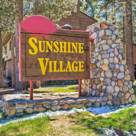 Mammoth Lakes Condo w/ Pool + Spa Access!
