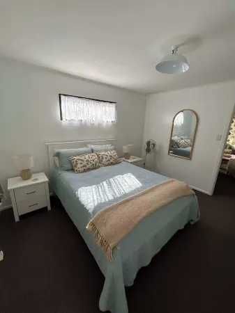 Rustic Beach House Getaway Отели в г. Уангарей Хедс