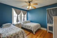 Walk to Convention Center & Boardwalk! Family Apt - Pet friendly
