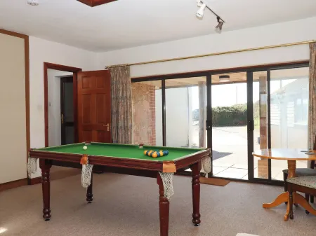 Valley House Отели в г. Калломптон