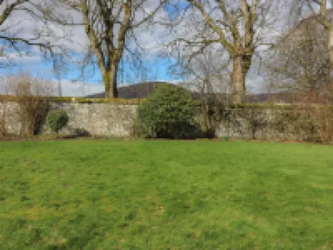 Sweetpea Cottage Hotels in Biggar