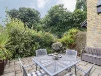 Deja Blue Hotels in Budock