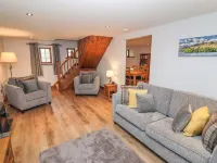 Fryston Cottage Hotels in Threlkeld