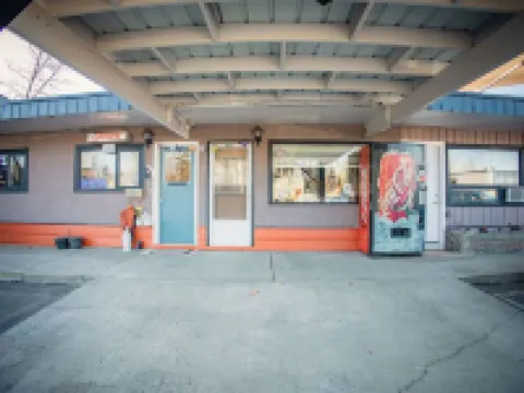 Gold Pan Motel Hotels in Quesnel