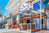 Hotel Arce Plaza Отели в г. 