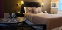Travellers Motel