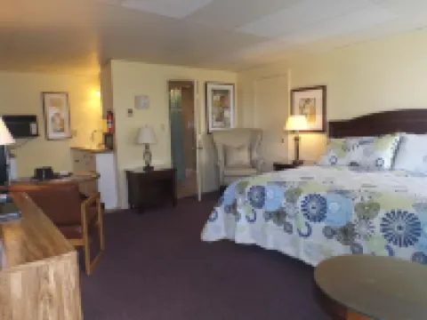 Footbridge North Hotel