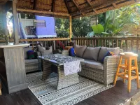 Serene Thatched Roof Retreat in Faerie Glen, Pretoria
