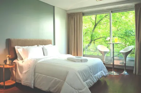 Rosedal Suite Отели рядом со станцией L.M. Drago Railway Station