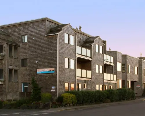 Land's End at Cannon Beach Hotels in Cannon Beach