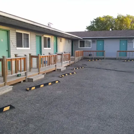 Moosomin Motel
