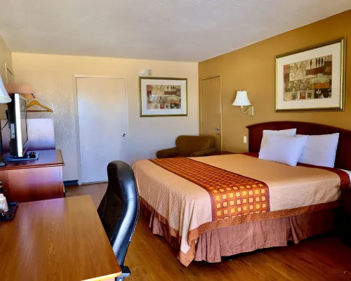 Regency Inn & Suites Hotels in Gladewater