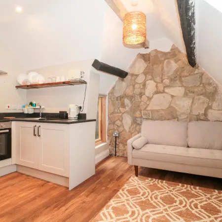 Purbeck Hotel Apartments - Flat 6