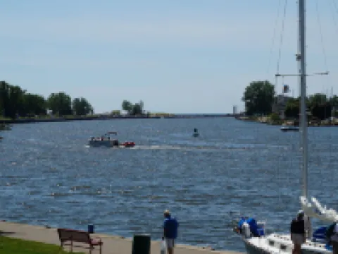 Harbor House Inn Hotels in Grand Haven