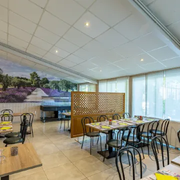 Logis Hôtel l'Oliveraie