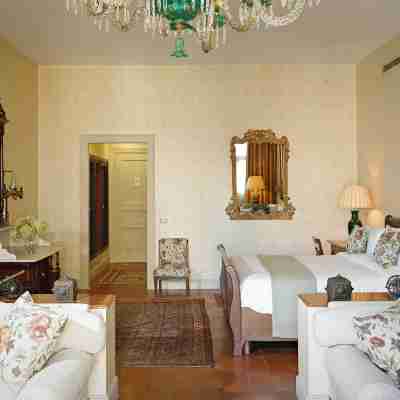 Albergo Hotel Rooms