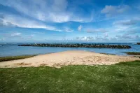 Dream Villa · Direct Beach Access · Pool · 2Br Gated · Dorado, PR - 3성급