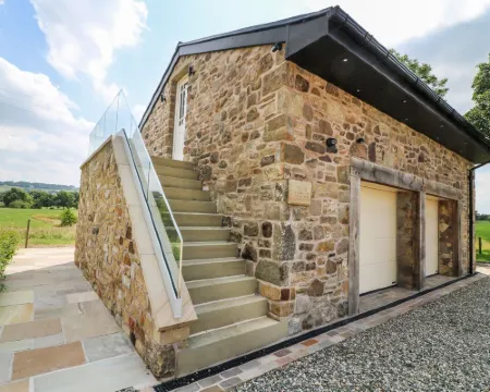 Deer Lodge Hotels in Blackburn