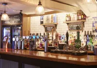 The Bowman by Greene King Inns - Quầy bar