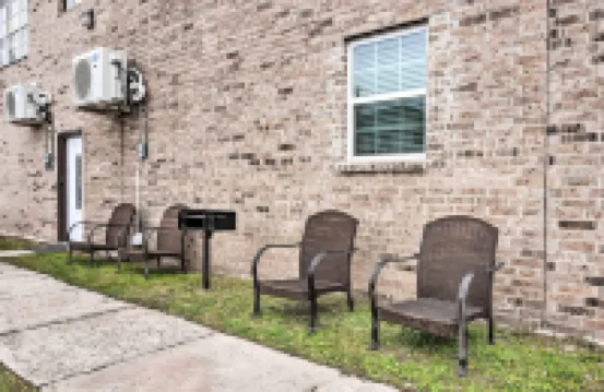 Walkable Galveston Apartment w/ Hot Tub Access