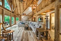 Classy Home w/ Hot Tub: 2 Mi to Lake Access! - 3-نجوم