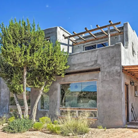 Secluded San Ysidro House w/ Desert Views!