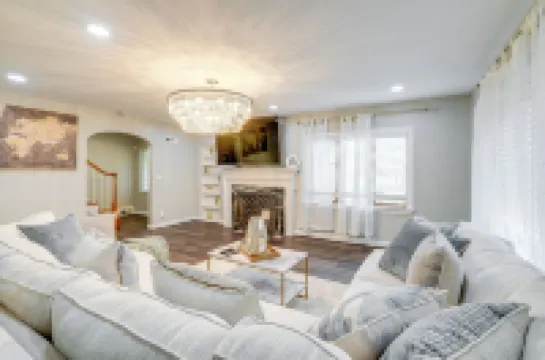 シルバー スプリングス ホーム : ウォーク トゥ ダウンタウン !