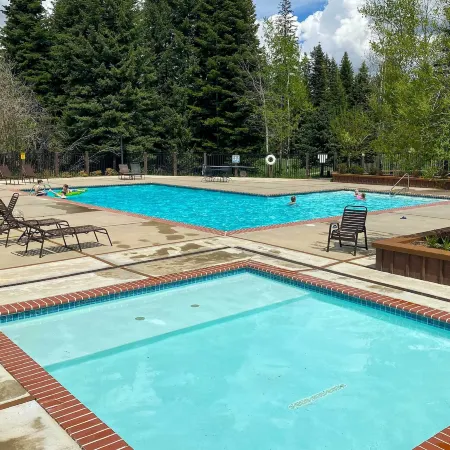 Family-Friendly Cabin: Pool Access, Bikes & Games
