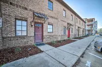 Modern Retreat ~ 1/2 Mi to Bryant-Denny Stadium - 4-Star