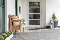 Boardinghouse Burgpark Hotels in Hurth