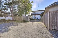 Waterfront Ferndale Home Deck and Beach Access