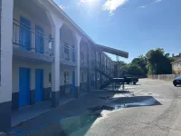 Blue Star Inn Hotels in Breaux Bridge