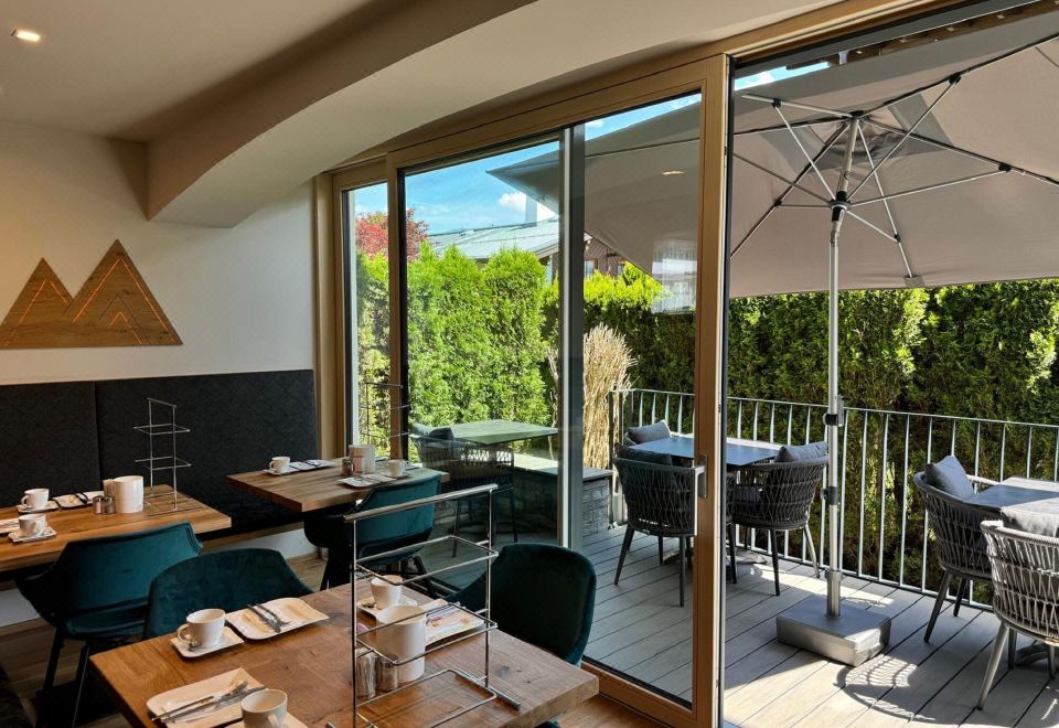 [컴포트 호텔 가르니 란트하우스 기티의 조식 테이블]