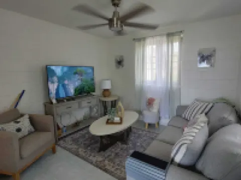 Stylish & Modern Retreat Hoteles en Quebradillas