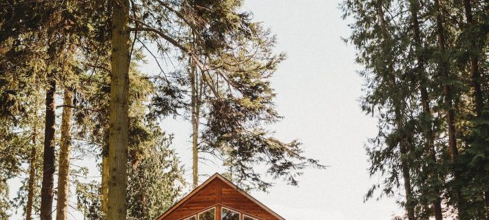 Woodland Bluff Hotels in Clallam County